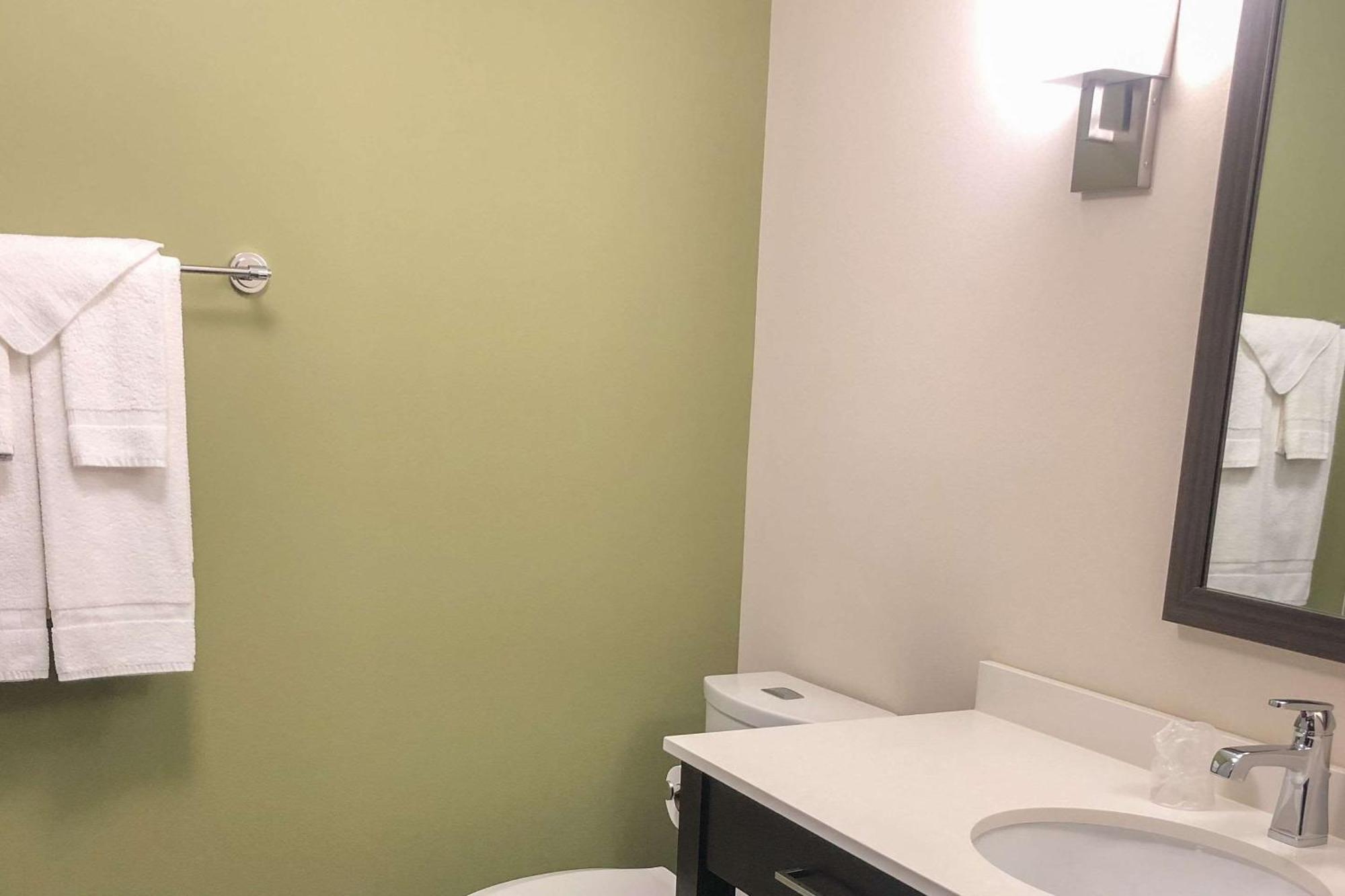 Sleep Inn & Suites Quebec City East Boischatel Экстерьер фото